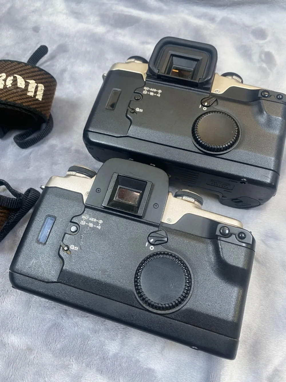 Canon Eos Elan IIe Pair of 35MM SLR Cameras with Eye Control